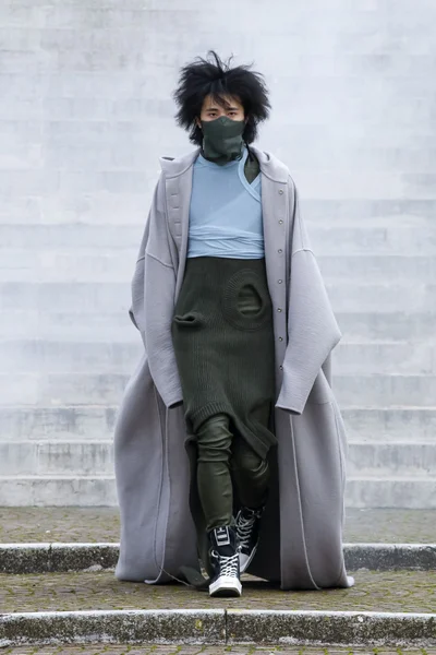 Look 7